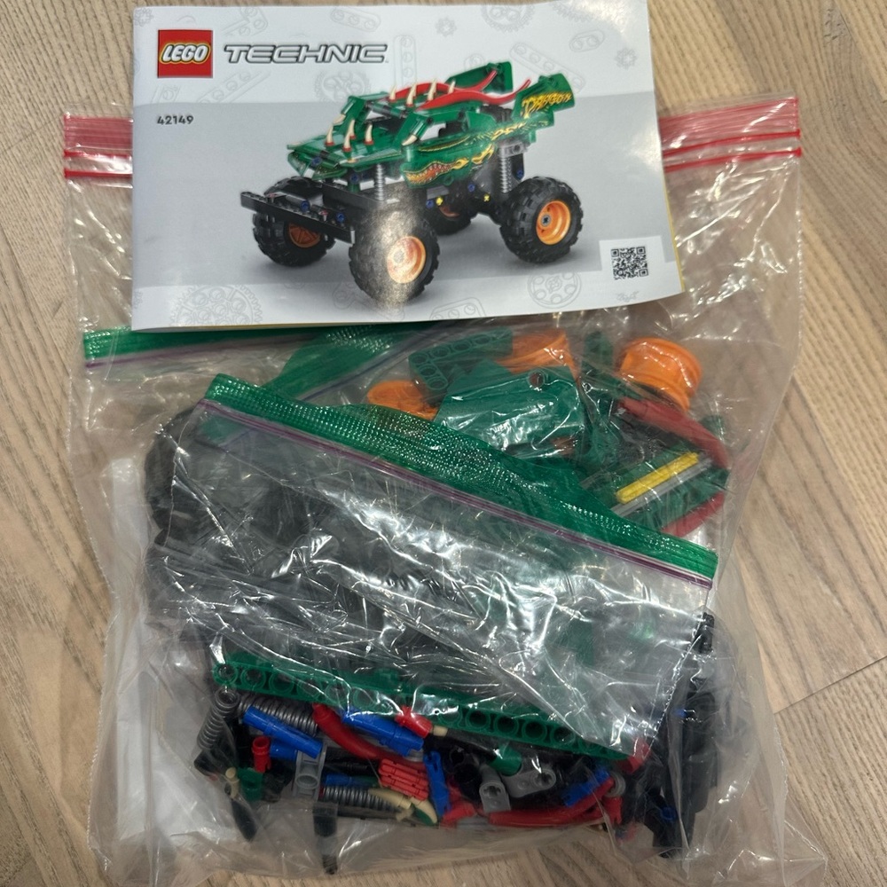 LEGO Technic Off-Road Racer Set - Green, Orange, and Black